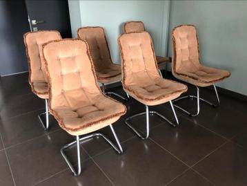 6 chaises vintage en parfait état 