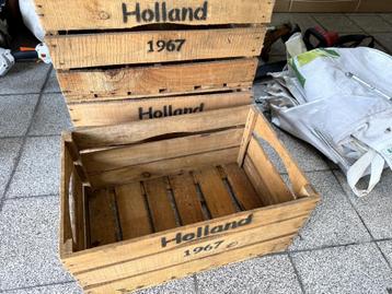 4 houten kratten disponible aux enchères