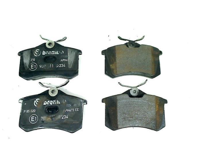 Plaquette de frein arrière d'un Audi A4, Autos : Pièces & Accessoires, Freins & Transmission, Audi, Utilisé, 3 mois de garantie