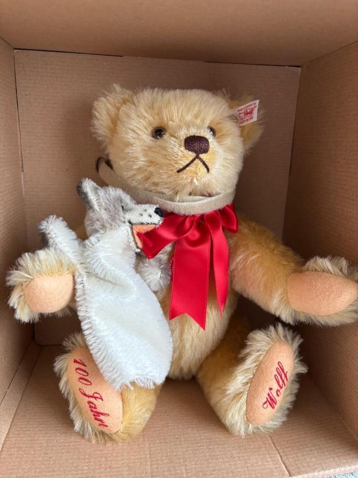 Steiff - Teddybeer met Handwolf, Verzamelen, Beren en Cherished Teddies, Zo goed als nieuw, Stoffen beer, Steiff, Ophalen of Verzenden