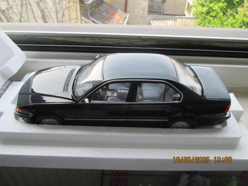 KK Scale BMW 740i E38 schwarz 1:18, Hobby en Vrije tijd, Modelauto's | 1:18, Zo goed als nieuw, Auto, Ophalen of Verzenden