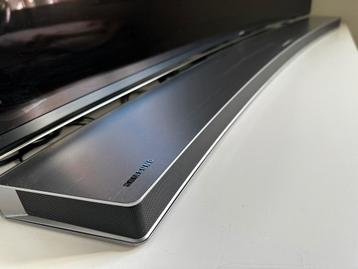 Samsung Curved Soundbar HW-H7500 met Subwoofer beschikbaar voor biedingen