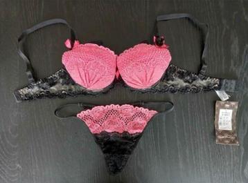 Ensemble de lingerie neuf avec étiquette.  85B-36, Enlèvement ou Envoi, Ensemble