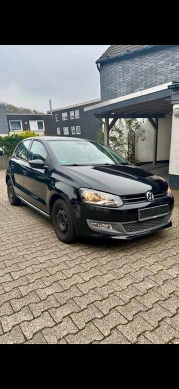 Volkswagen VW Polo 1.4 essence noir beige beschikbaar voor biedingen