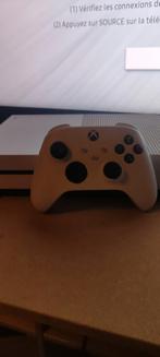 xbox one s avec manette + 3 jeux (fifa 18,fifa 19,the crew ), Comme neuf, Enlèvement