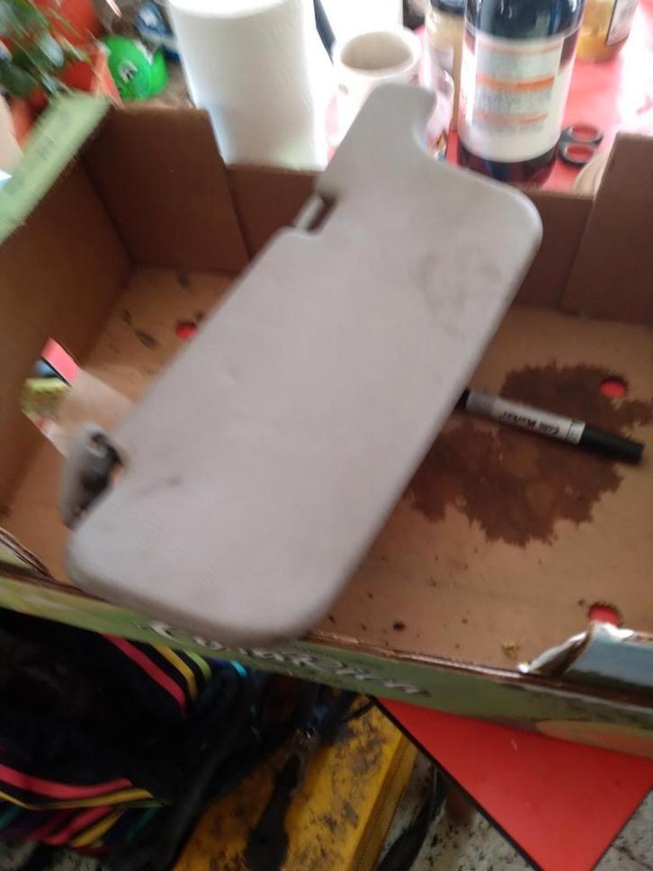 Rechter zonneklep Renault twingo 1, Auto-onderdelen, Interieur en Bekleding, Renault, Ophalen of Verzenden