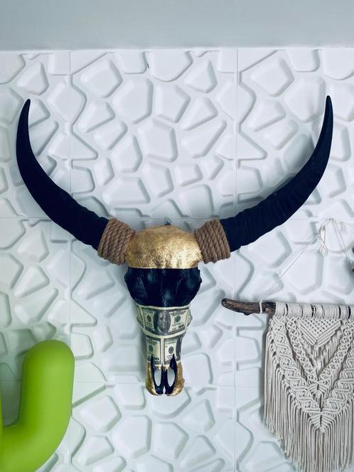Trophée grand buffle africain customisé, Antiquités & Art, Art | Objets design