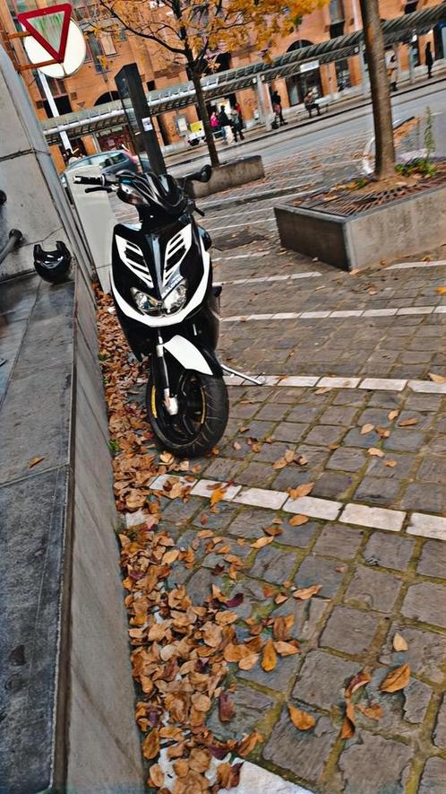 Yamaha aerox 2006, Fietsen en Brommers, Scooters | Yamaha, Zo goed als nieuw, Aerox, Ophalen of Verzenden