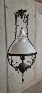 Lamp uit de 20e eeuw met prachtige details in trots smeedwer, Antiek en Kunst, Ophalen of Verzenden