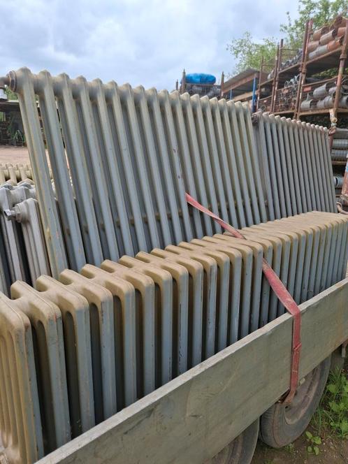 Gietijzeren radiatoren per lot of per stuk., Doe-het-zelf en Bouw, Verwarming en Radiatoren, Zo goed als nieuw, Ophalen