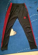 Survêtement Adidas Noir Rouge Taille S, Vêtements | Hommes, Vêtements de sport, Comme neuf, Général, Noir, Taille 46 (S) ou plus petite