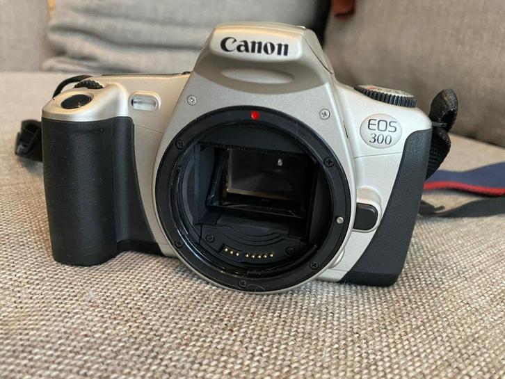 analoge camera Canon EOS 300, Audio, Tv en Foto, Fotocamera's Analoog, Gebruikt, Spiegelreflex, Canon, Ophalen of Verzenden