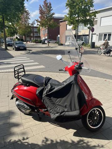 Vespa sprint A klasse disponible aux enchères