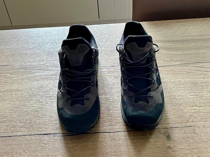 Lage wandelschoen heren (HANWAG), Sport en Fitness, Bergsport en Wandelen, Zo goed als nieuw, Schoenen, Ophalen