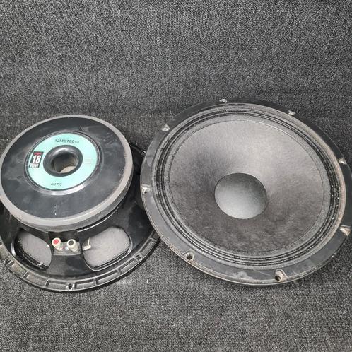 18 SOUND 12MB700 12 inch speakers 600 watt  2x, Muziek en Instrumenten, Versterkers | Bas en Gitaar, Gebruikt, Ophalen of Verzenden