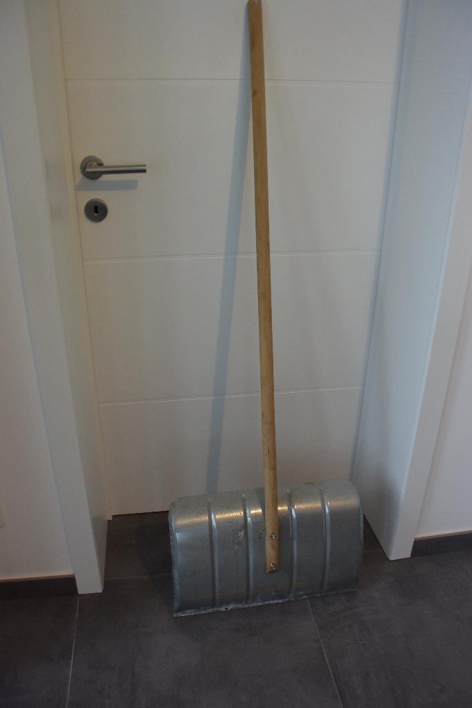 Pelle à neige galvanisé, Tuin en Terras, Hand-tuingereedschap, Gebruikt, Schop, Ophalen