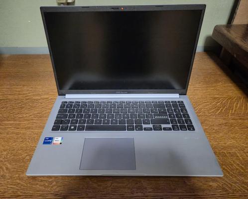 ASUS Vivobook 15 - i7 - 16gb RAM - 512GB SSD - 1j garantie, Computers en Software, Windows Laptops, Zo goed als nieuw, 15 inch