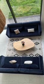 Twee Moderne zetels donkerblauw/navy velvet, Ophalen, Zo goed als nieuw