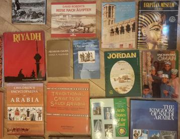 boeken Arabische landen,Engels geschreven € 3,- beschikbaar voor biedingen