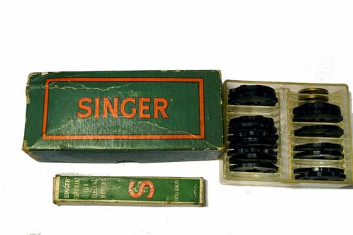 Singer Manufacturing Co.  reserve materiaal, vet en stiksel, Antiquités & Art, Antiquités | Machines à coudre, Enlèvement ou Envoi