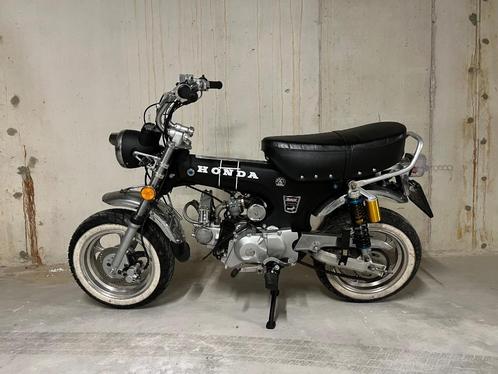 Custom zhenhua dax 50cc, Fietsen en Brommers, Brommers | Honda, Zo goed als nieuw, Klasse B (45 km/u), Ophalen