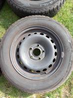 Uniroyal 195/65 R15 T winterbanden op stalen velg te koop., Auto-onderdelen, Banden en Velgen, Ophalen, 15 inch, Banden en Velgen