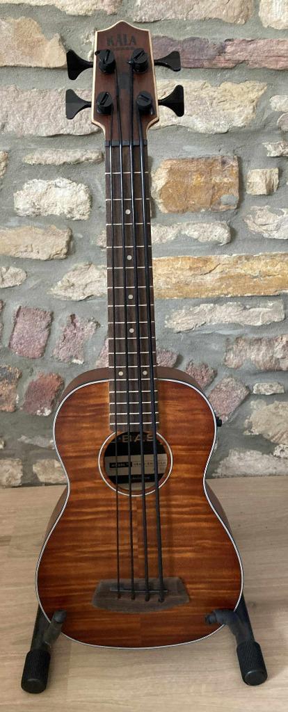 Ukulele Basse Gaucher Kala U-Bass Exotic Mahogany LH, Muziek en Instrumenten, Snaarinstrumenten | Gitaren | Bas, Zo goed als nieuw