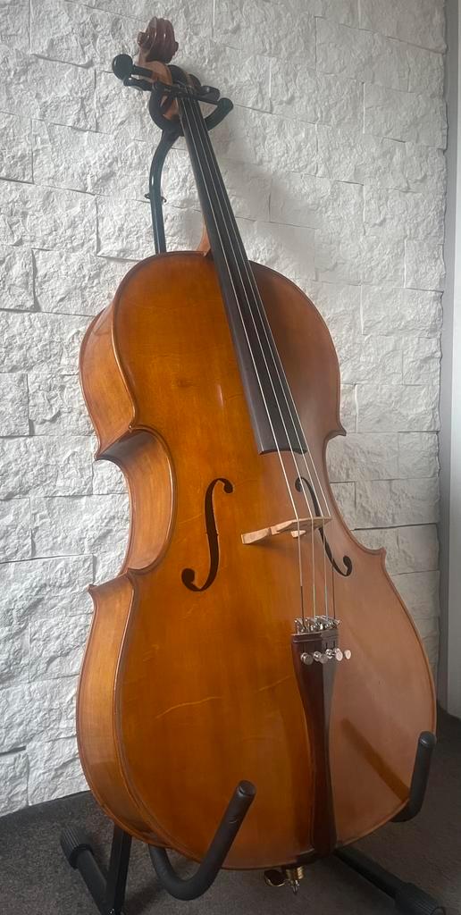 MOOIE FRANSE CELLO MODEL 4/4, Musique & Instruments, Instruments à cordes frottées | Violoncelles, Utilisé, Violoncelle 4/4, Avec valise