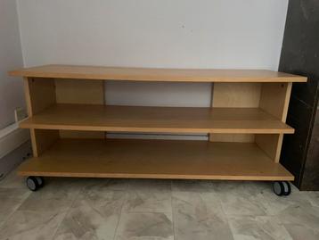 Opbergschappen op wieltjes beschikbaar voor biedingen