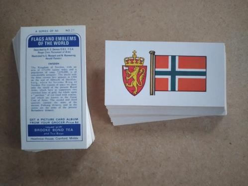 Flags & Emblems of the World complete set 50 chromos  vlag, Collections, Photos & Gravures, Autres sujets/thèmes, 1960 à 1980