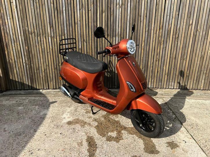 GTS Toscana (B-klasse), Fietsen en Brommers, Snorfietsen en Snorscooters, Gebruikt, Overige merken, Benzine, Ophalen