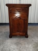 Ladenkast in kerselaar. Het kan geleverd worden., Enlèvement, Utilisé, Cerisier, Avec tablette(s)