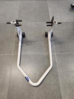 Paddock stand achterwiel, Ophalen