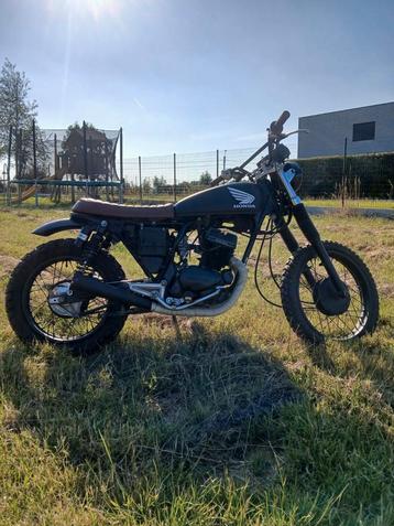 Honda cm 125 cc scrambler, Particulier, 2 cylindres, 125 cm³