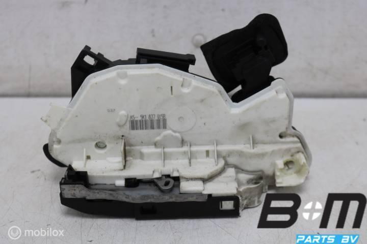Portierslot links VW Golf 6 Cabrio 5K1837015B, Auto-onderdelen, Interieur en Bekleding, Gebruikt