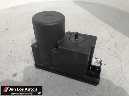 Audi 80 B4 centrale vergrendelingspomp, Auto-onderdelen, Elektronica en Kabels, Audi, Gebruikt, Herkomst onderdeel bekend, Ophalen of Verzenden