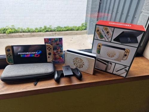 Nintendo Switch OLED Zelda edition, Games en Spelcomputers, Spelcomputers | Nintendo Switch, Zo goed als nieuw, Ophalen