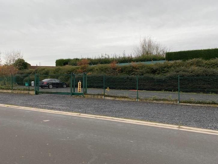 Espace de vente (terrain)avec bureau, Immo, Garages en Parkeerplaatsen, Provincie Henegouwen