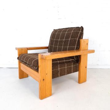 Vintage fauteuil beschikbaar voor biedingen