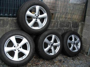 Alu velgen met winterbanden (5x114,3) - 225/65 R17 102H beschikbaar voor biedingen