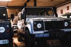 Land Rover Defender 110 TD5 15P, Auto's, Land Rover, 4x4, Stof, SUV of Terreinwagen, Zilver of Grijs