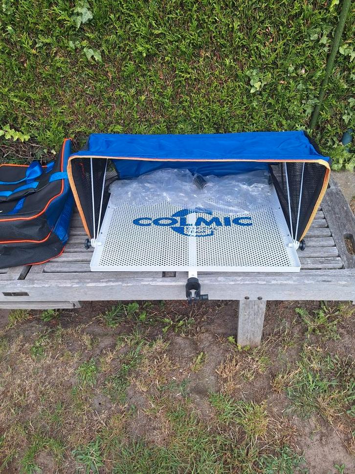 COLMIC AASPLATEAU MET KAP, Watersport en Boten, Hengelsport | Algemeen, Nieuw, Overige typen, Ophalen