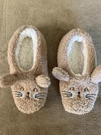 Warme pantoffels met onderaan antislip, maat 33, Meisje, Overige typen, Ophalen of Verzenden, Zo goed als nieuw