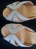 élégante chaussure ouverte discrètement brillante avec un ta, Vêtements | Femmes, Chaussures, Enlèvement ou Envoi, Comme neuf