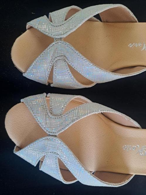 elegant open schoentje discreet glanzend mt 36 hak 5,5 cm, Kleding | Dames, Schoenen, Zo goed als nieuw, Dansschoenen, Overige kleuren