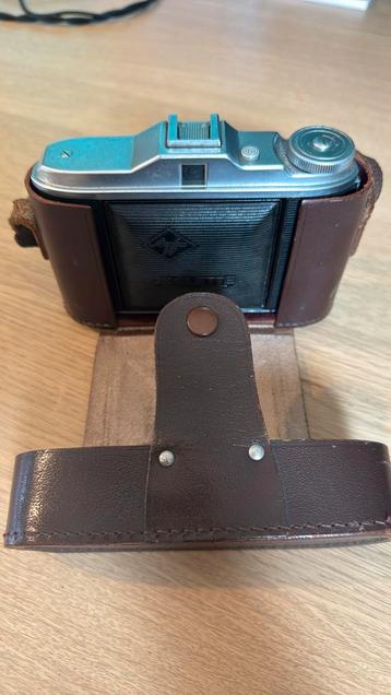 Vintage Isolette camera beschikbaar voor biedingen