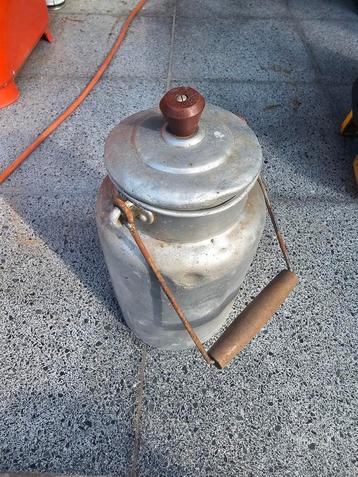 aluminium melkkan  beschikbaar voor biedingen