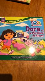 Dora et le marchand de glaces, Boeken, Kinderboeken | Baby's en Peuters, Zo goed als nieuw