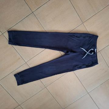 joggingbroek  128 beschikbaar voor biedingen