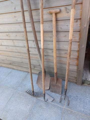Tuingereedschap  beschikbaar voor biedingen